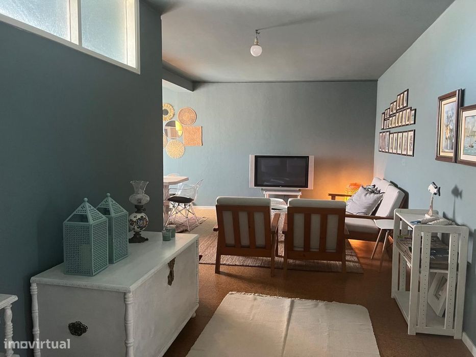 T3 mobilado e equipado com vistas mar e lugar de garagem