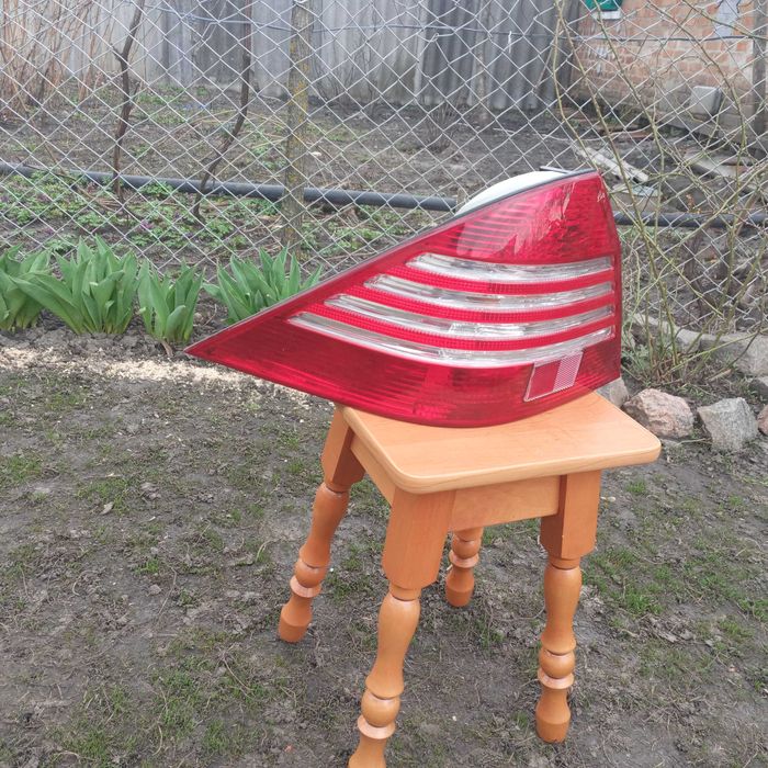 Задняя фара w220