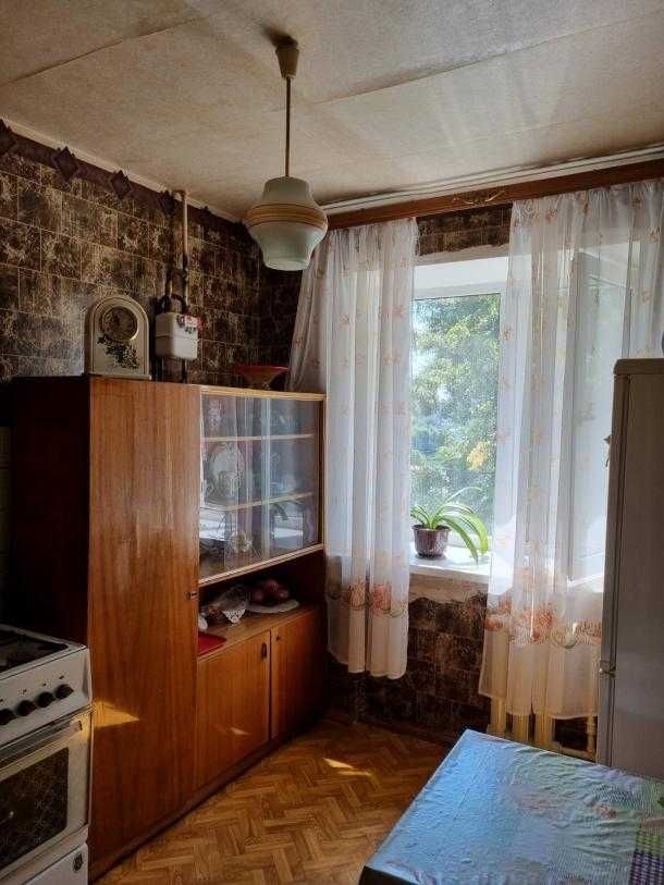 Продам 2 к. квартиру Холодна гора