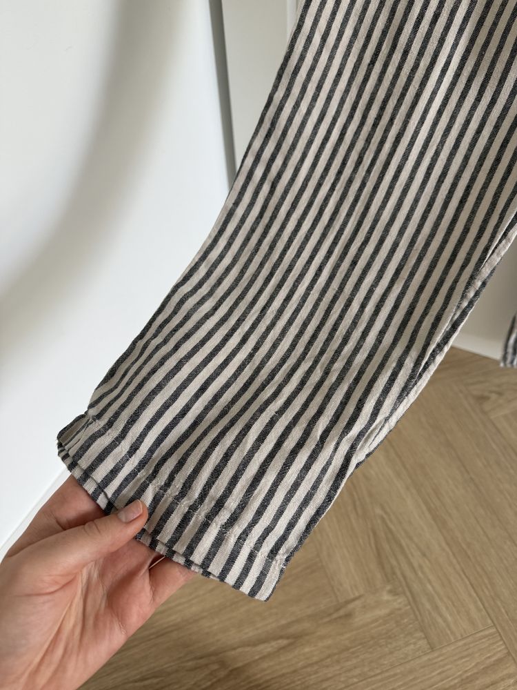 Lniane spodnie o prostym kroju w paski czarno-białe Mango S 36