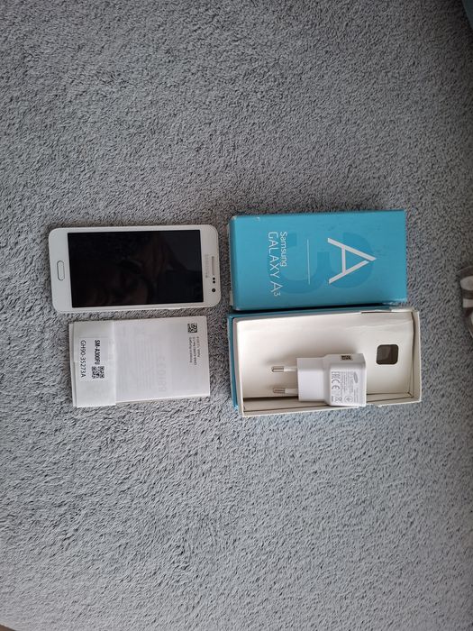 Samsung A3 SM-A300FU pearl white