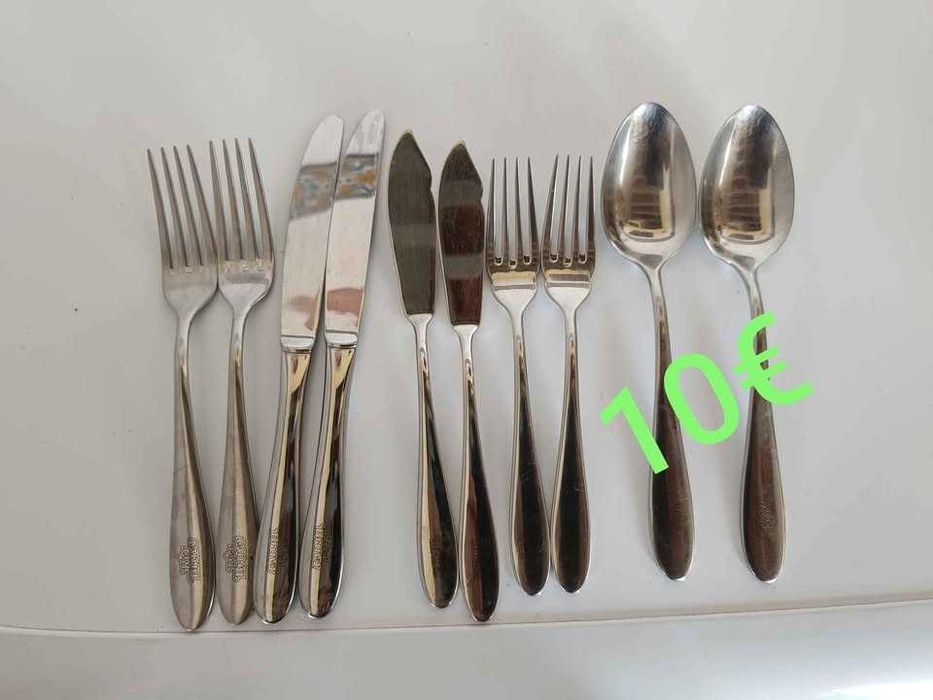 Conjunto de talheres pouco usados