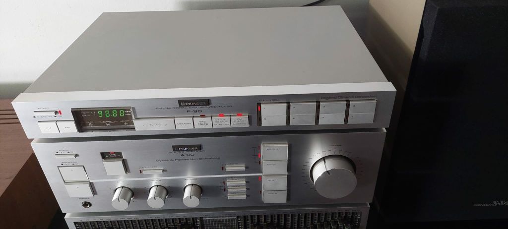 Amplificador e Rádio Pioneer