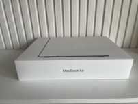 Macbook M3 nowy 16/512