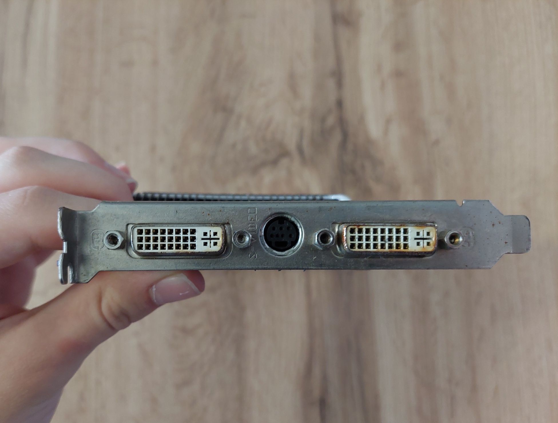 Karta graficzna ATI Radeon X1950 PRO