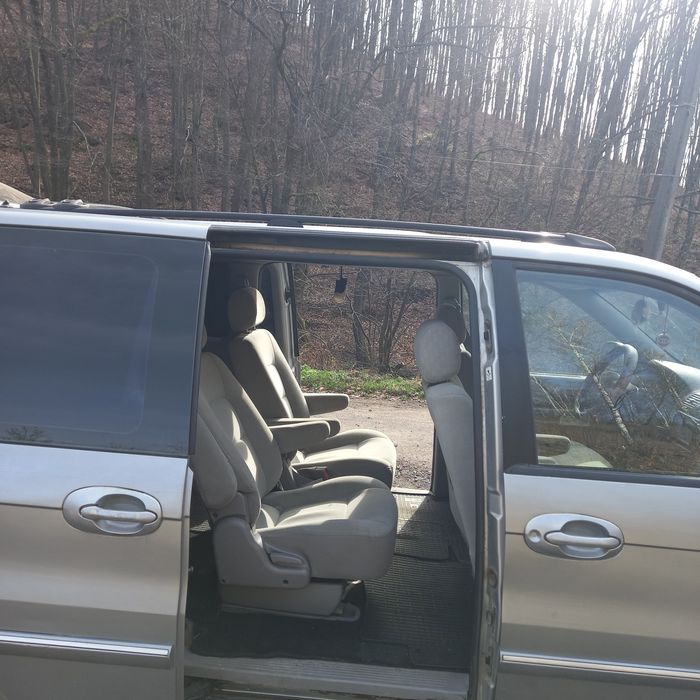 Продам авто мінівен КІА Карівал