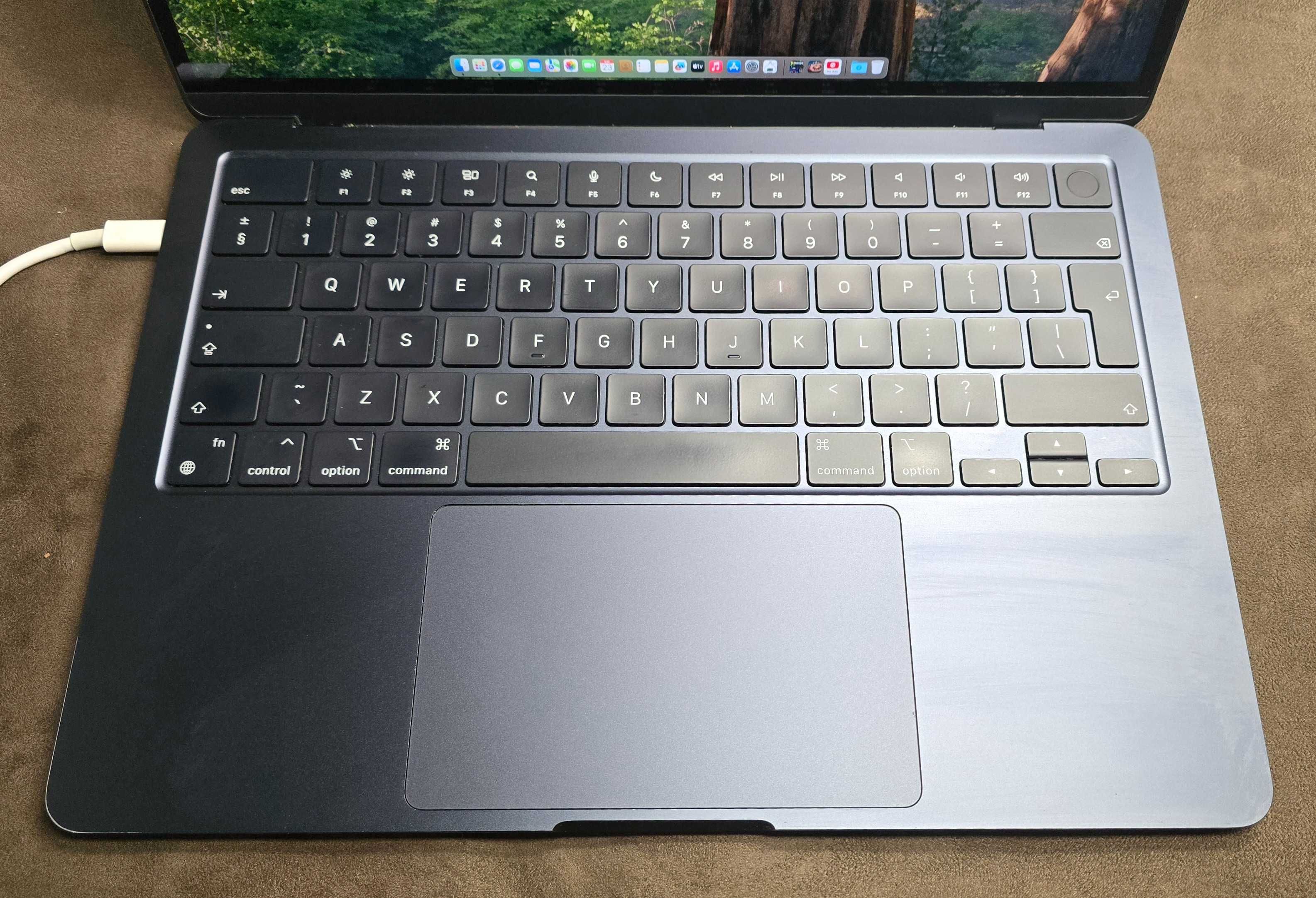 APPLE MacBook Air 2022 13.6" Retina M2 8GB RAM 512GB SSD