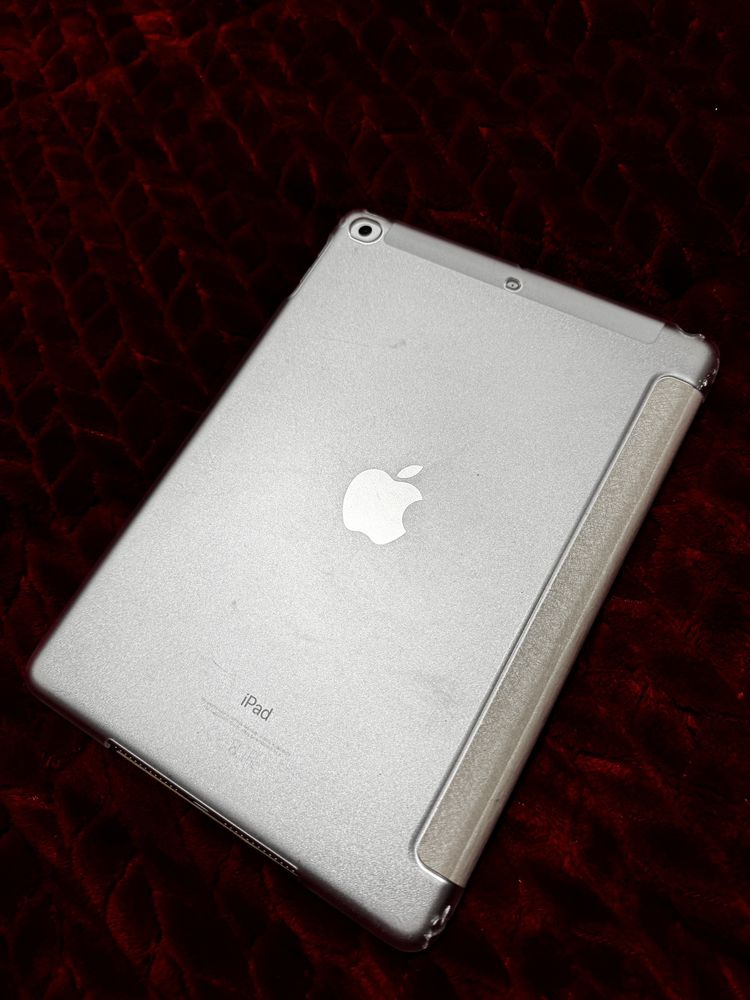 iPad 5* geração com pouco uso