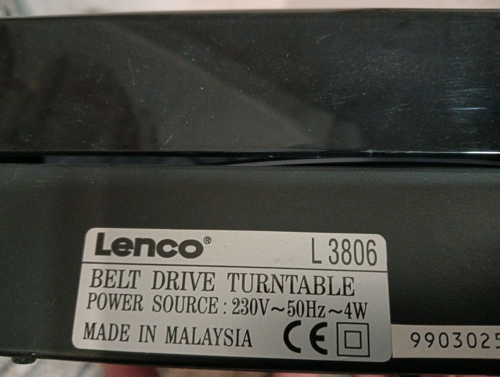 Gramofon Lenco L-3806