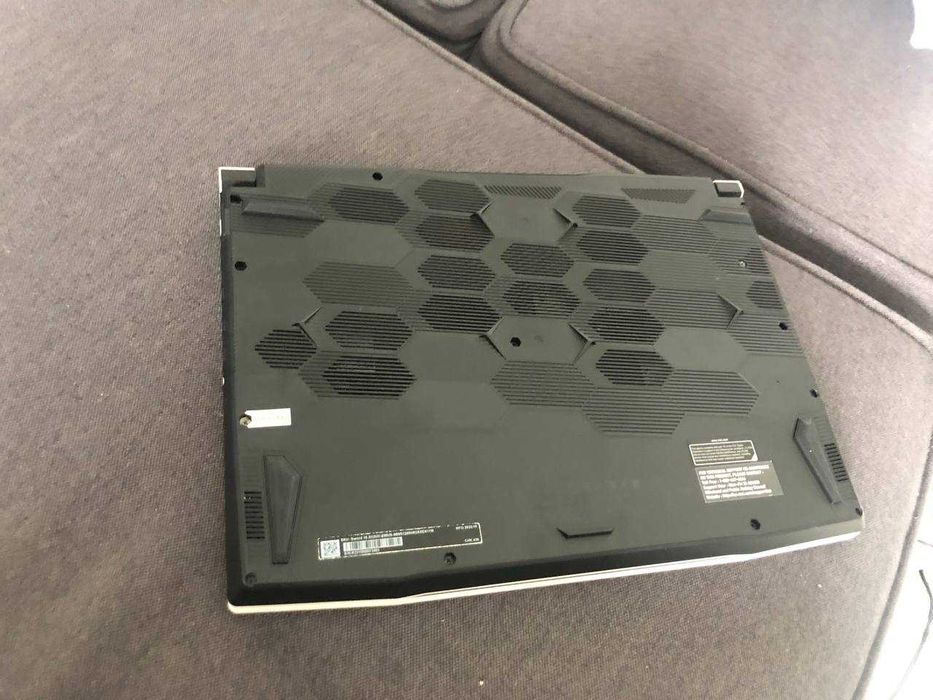 Терміново! ігровий ноутбук MSI Sword 15 A12UC