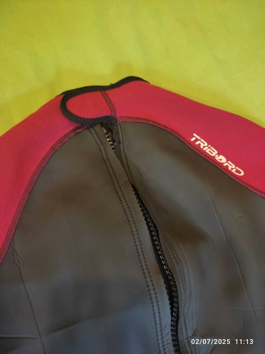 Vendo fato de Surf da Tribord como novo tamanho 42