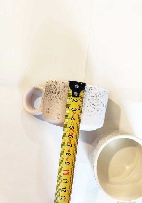 Nakrapiane filiżanki na kawę mini kubki różowy kremowy dwupak komplet