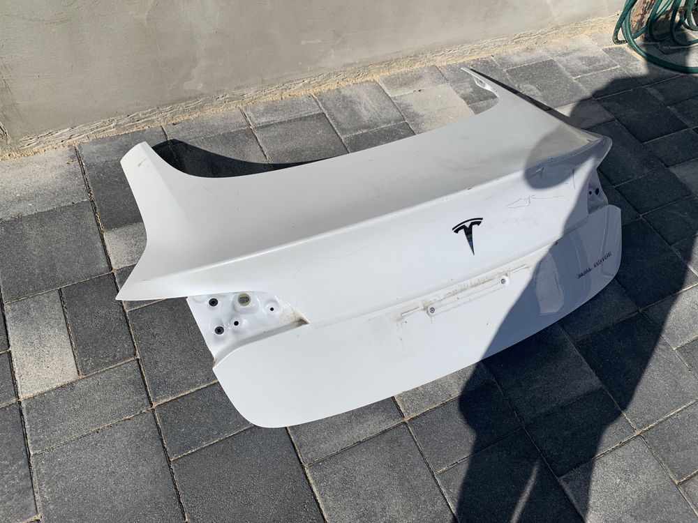 Tesla model 3 M3 Крышка багажника Ляда Рестайлинг