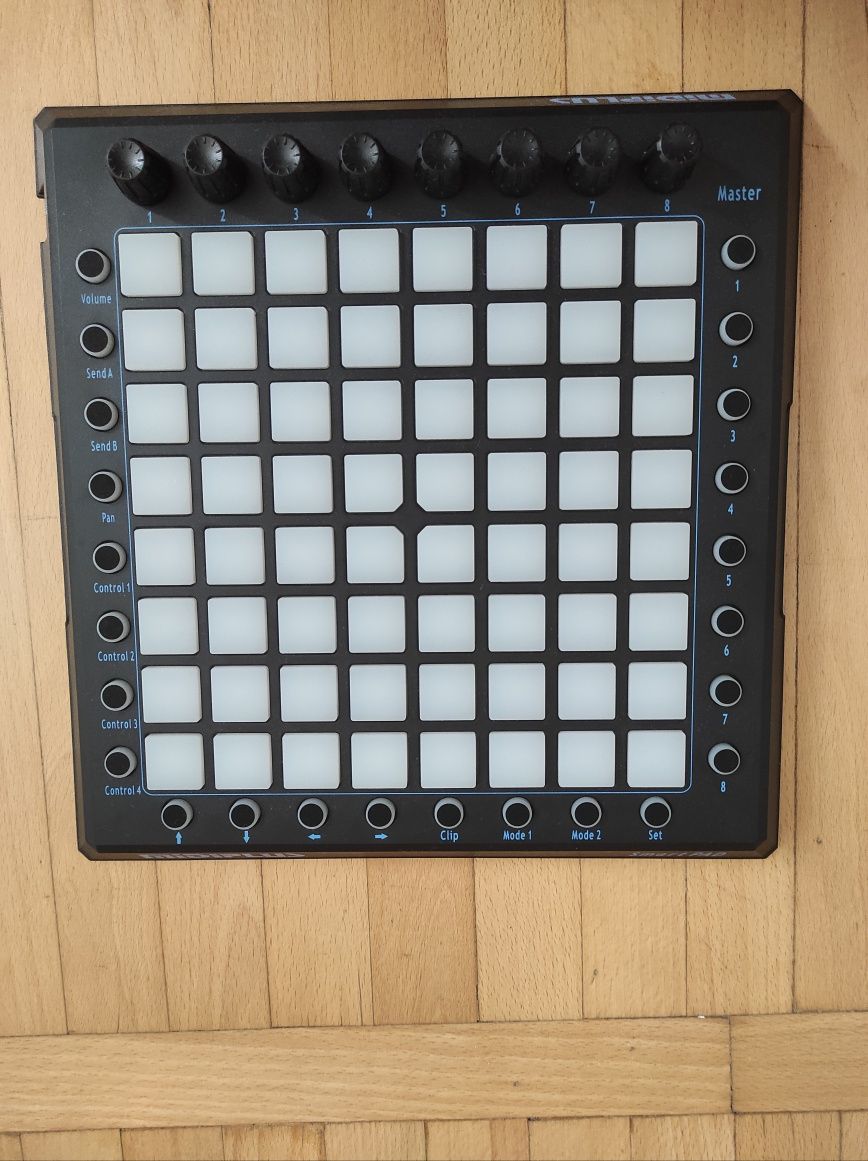 Midiplus Smardpad S + Cubase LE kontroler z 64 padami nowy na gwarancj