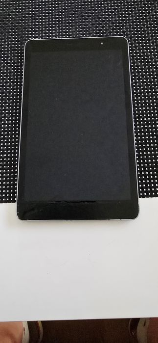 Планшет Huawei в рабочем состоянии