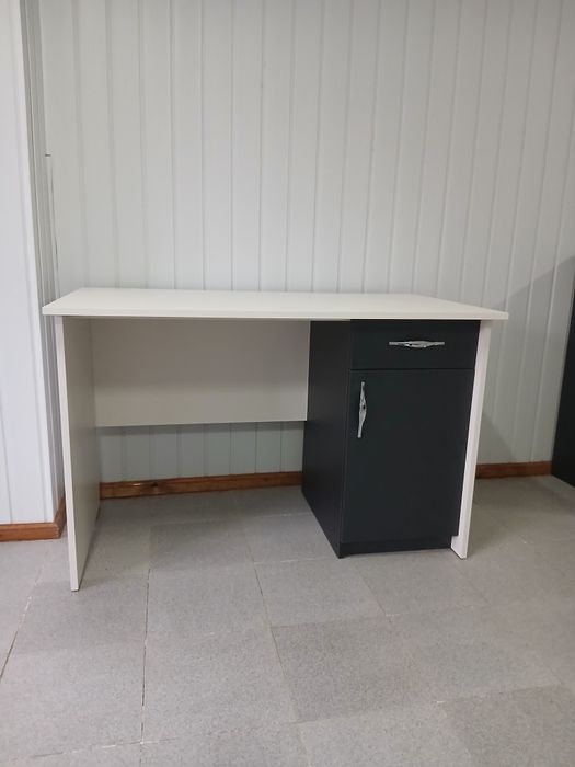 Меблі в наявності та під замовлення