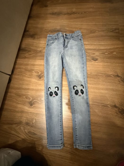 Trzy pary spodnie jeans dla dziewczynki