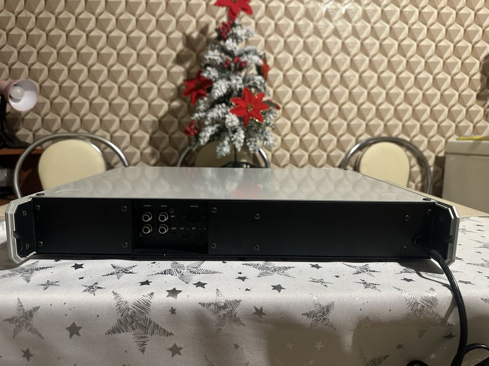 Amplituner Braun R4 plus deck C4