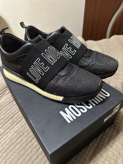 Moschino кросівки 40 р. Оригінал