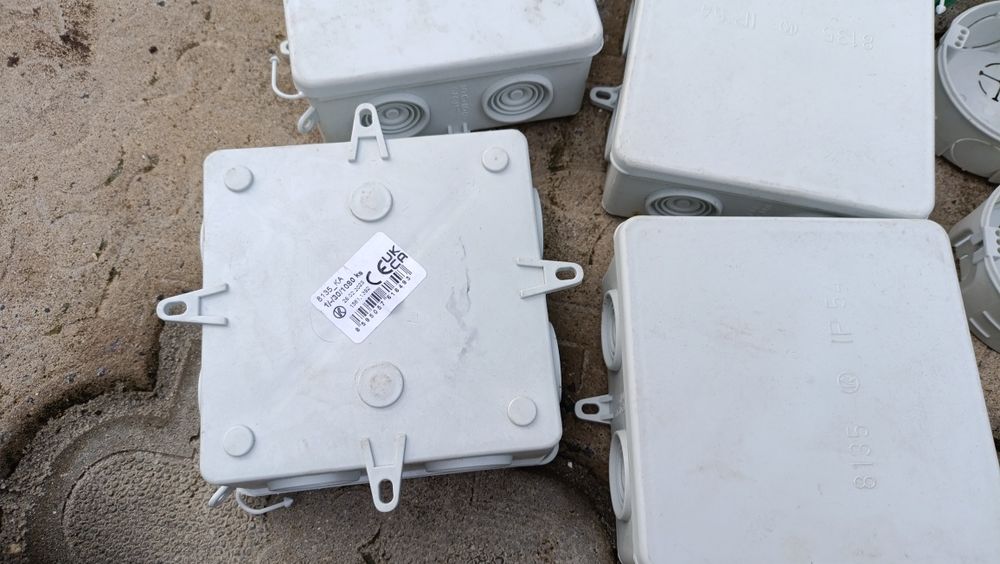 Автоматичні вимикачі, підрозетники, автомати, кабель, дифавтомат, реле