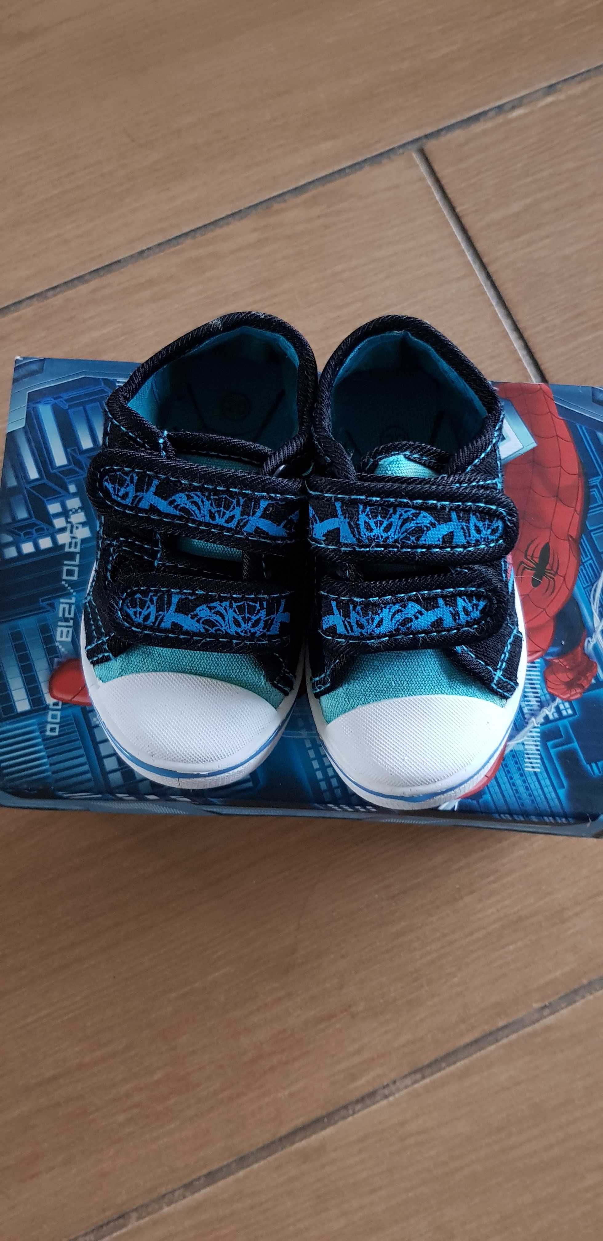 Trampki chłopięce roz. 20 Spider-man stan bdb
