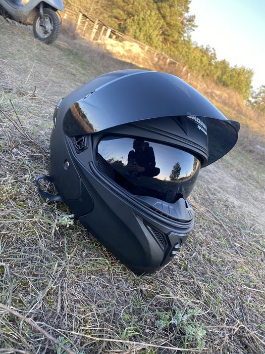 Шолом Crown Racing