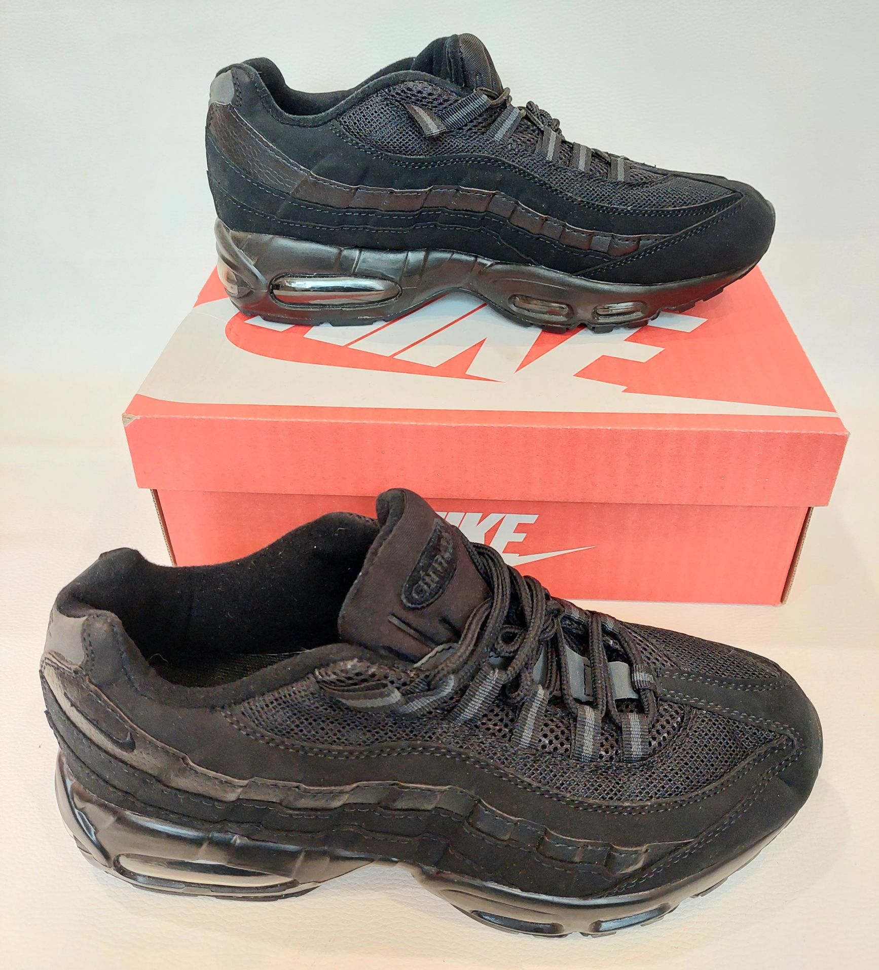 Nike Air Max 95 размер 41