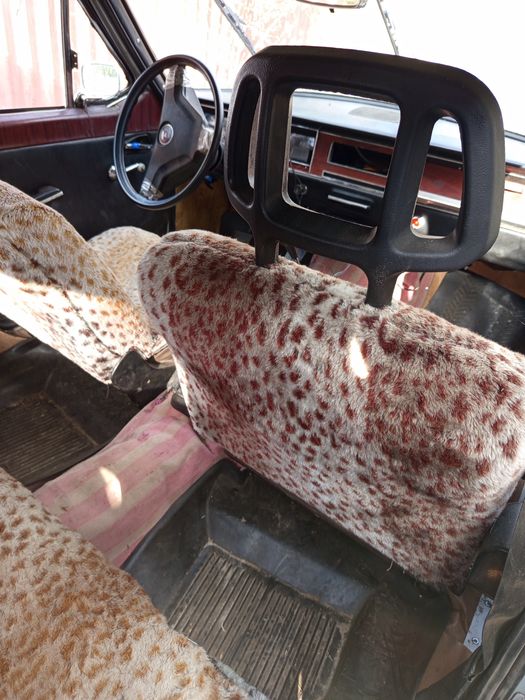 Продаю машину Волга 24