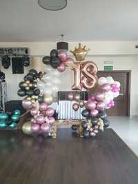 Ścianka weselna balonowa urodzinowa 18-tka