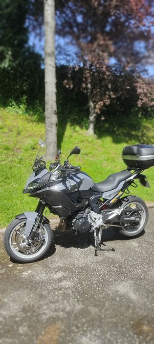 BMW F900XR 2022 - vários extras