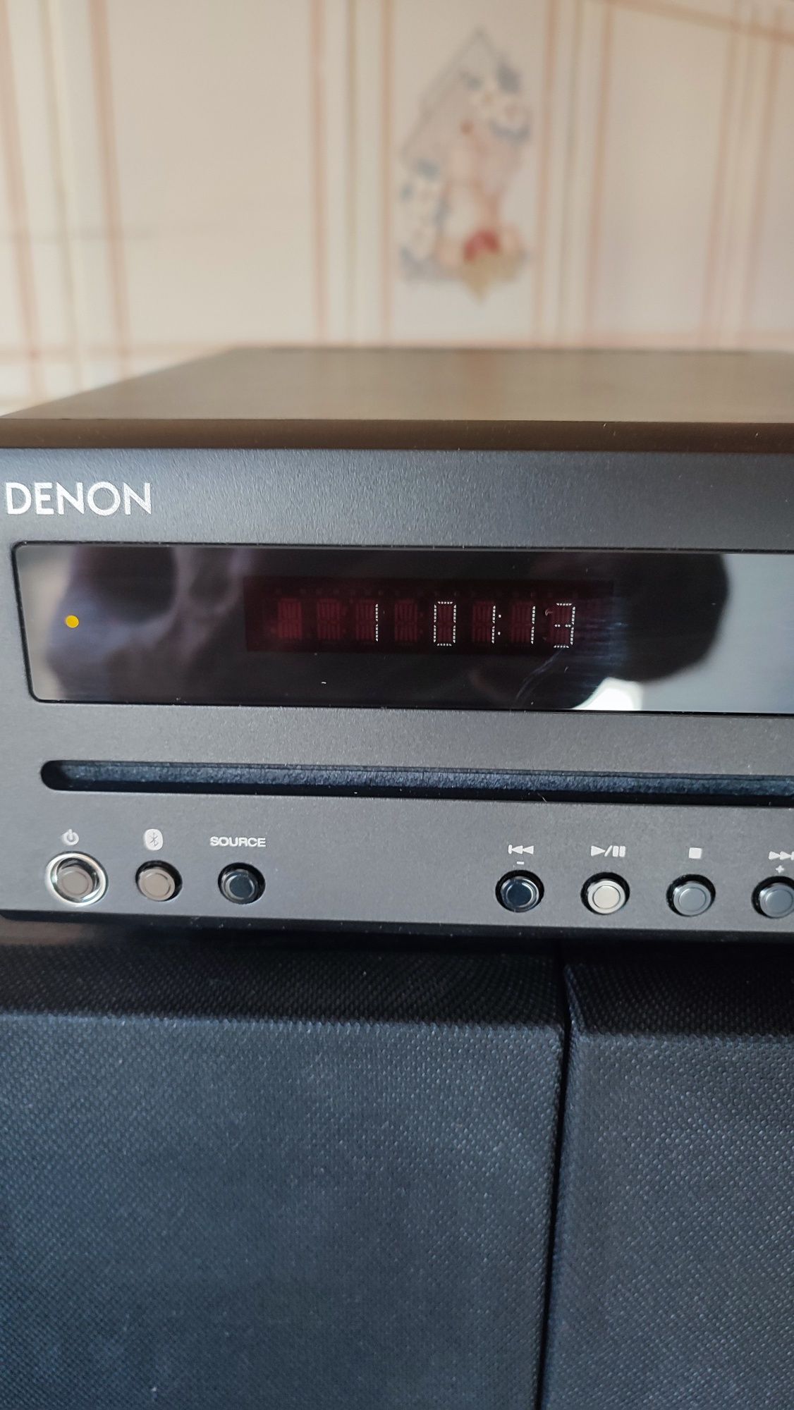 DENON D-T1 Bluetooth, rádio, rádio e cd e entrada analógica para gira
