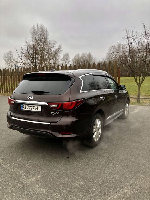 Автомобіль Інфініті QX60