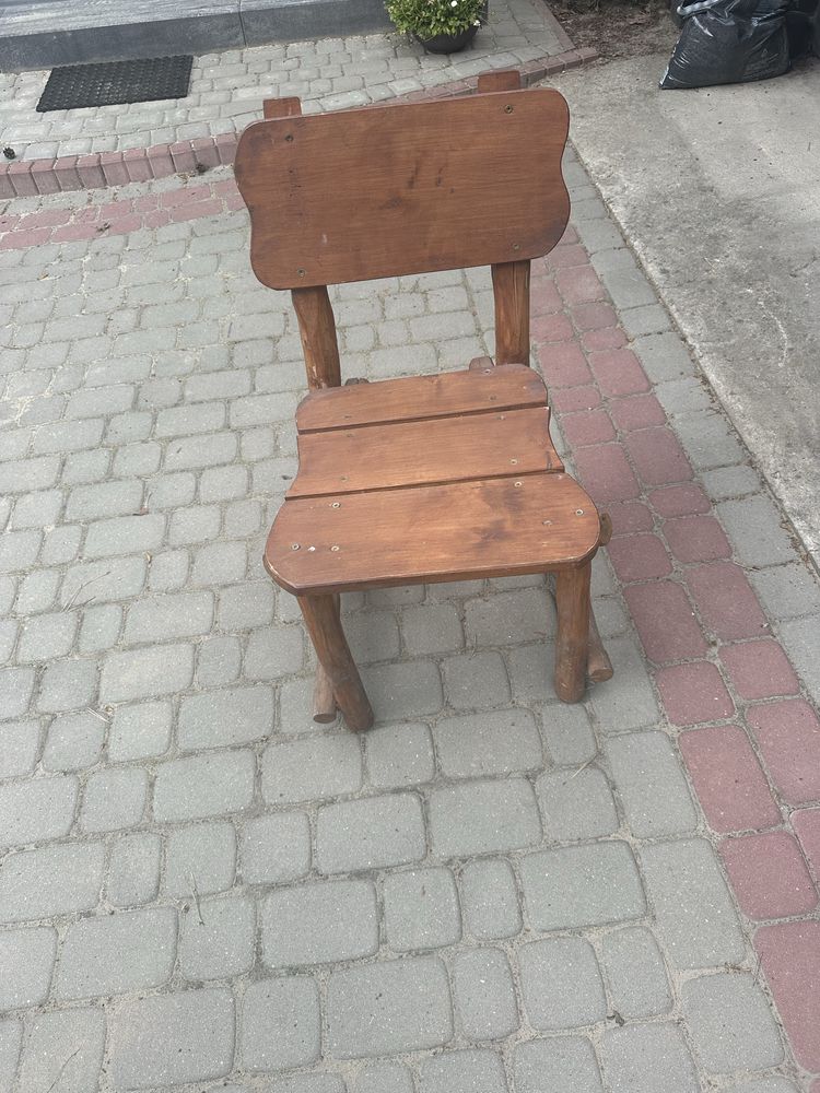 Sprzedam stół + 4 krzesła