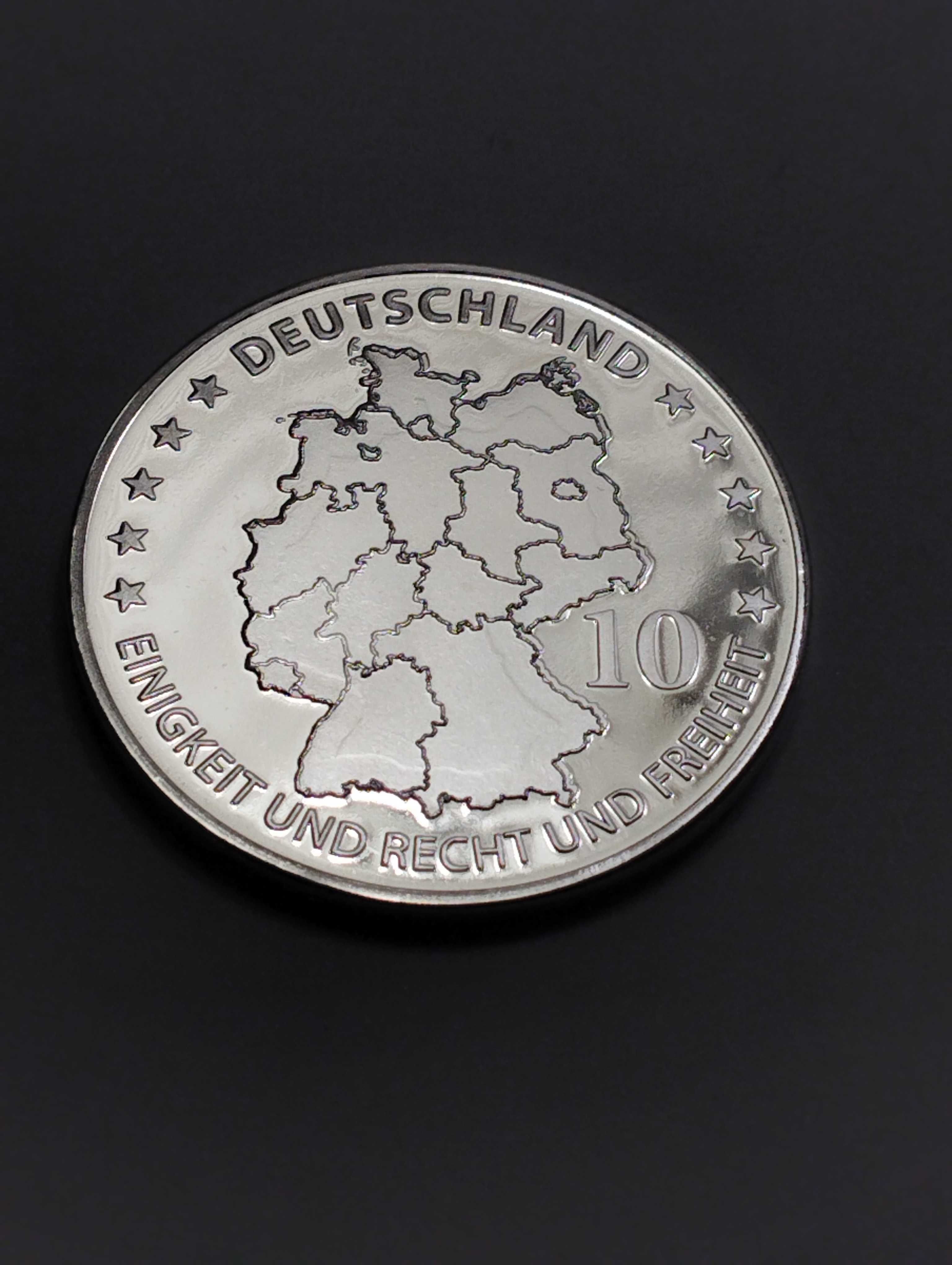 Nowy posrebrzany Medal w kapslu 50 lat niemieckiej telewizji 2002r.