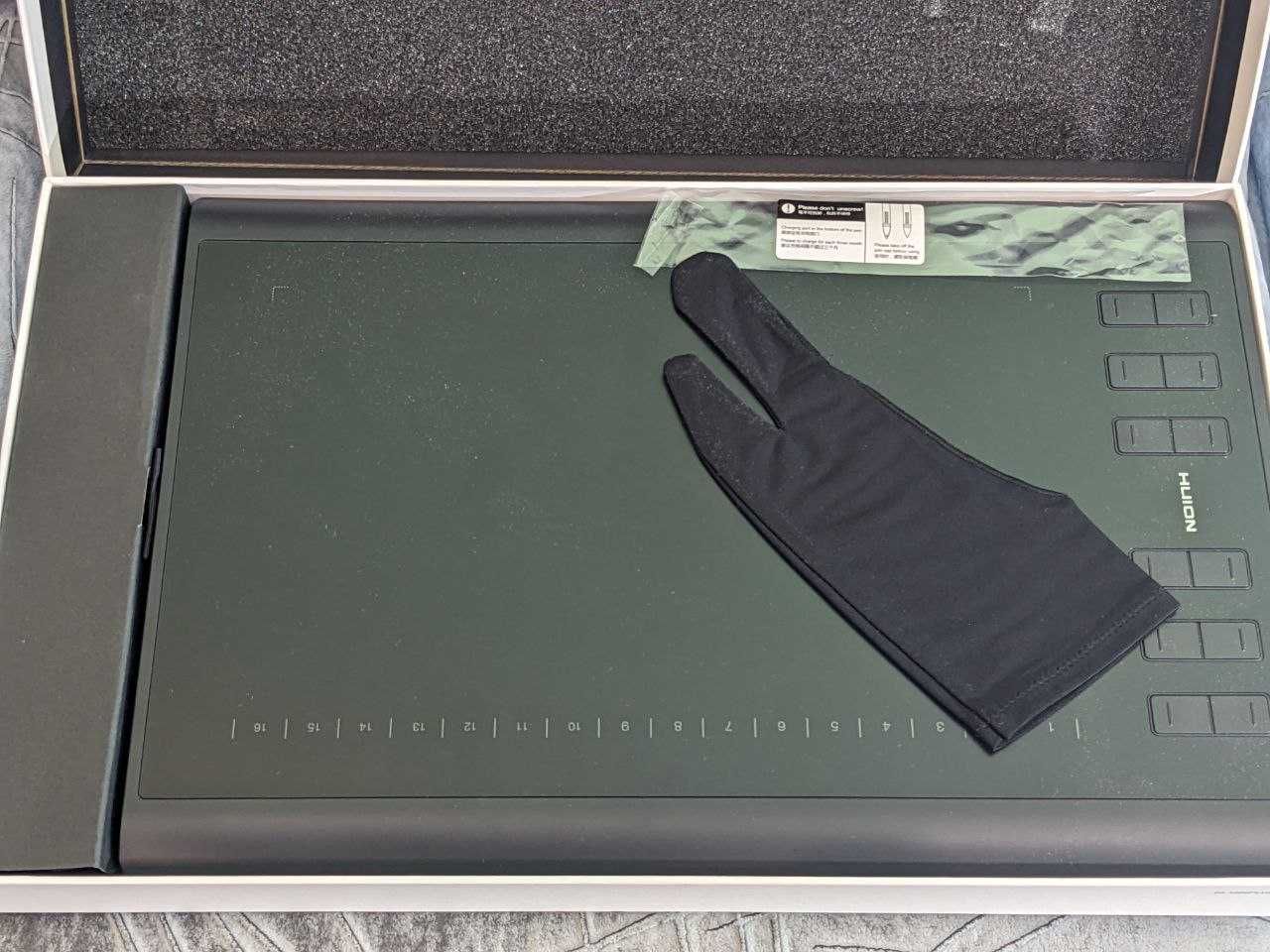 Графічний планшет HUION New 1060 Plus + рукавичка