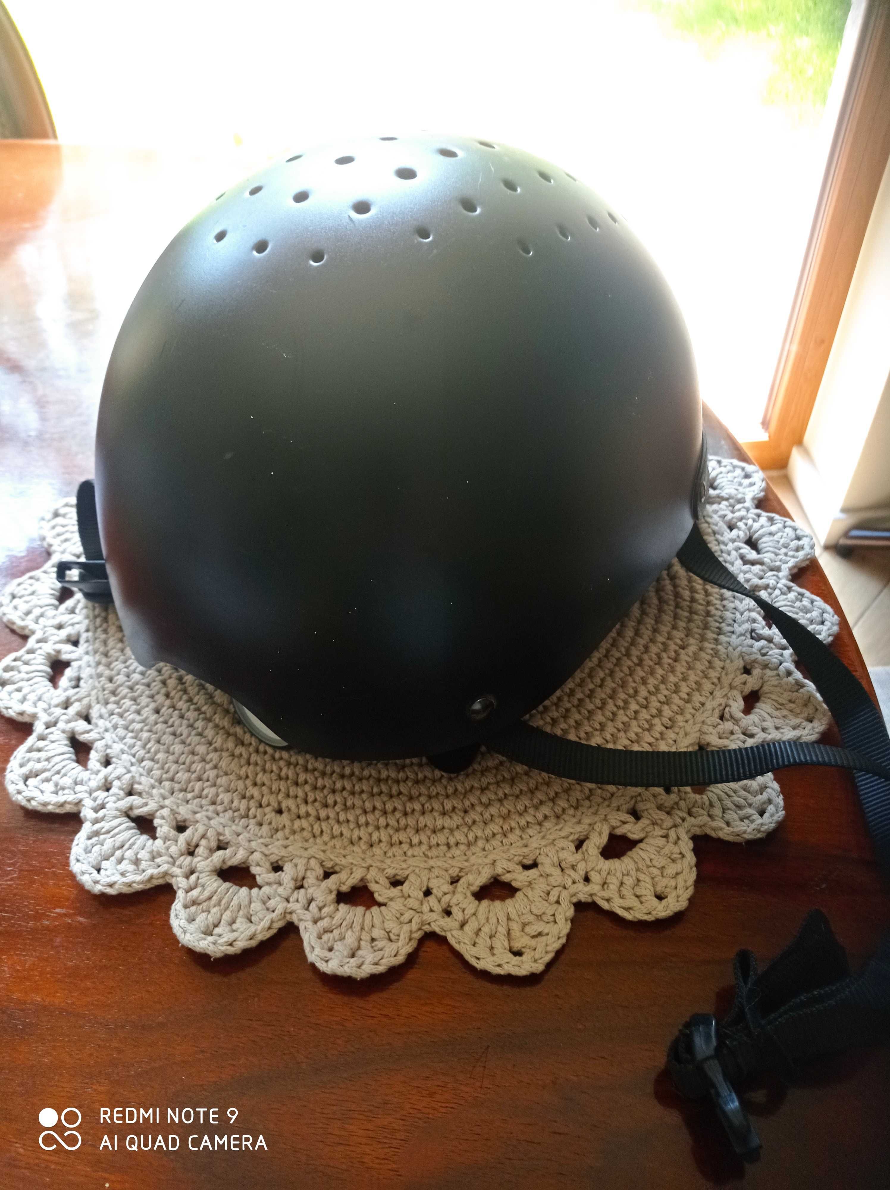 Kask jeździecki dla dzieci Fouganza S czarny