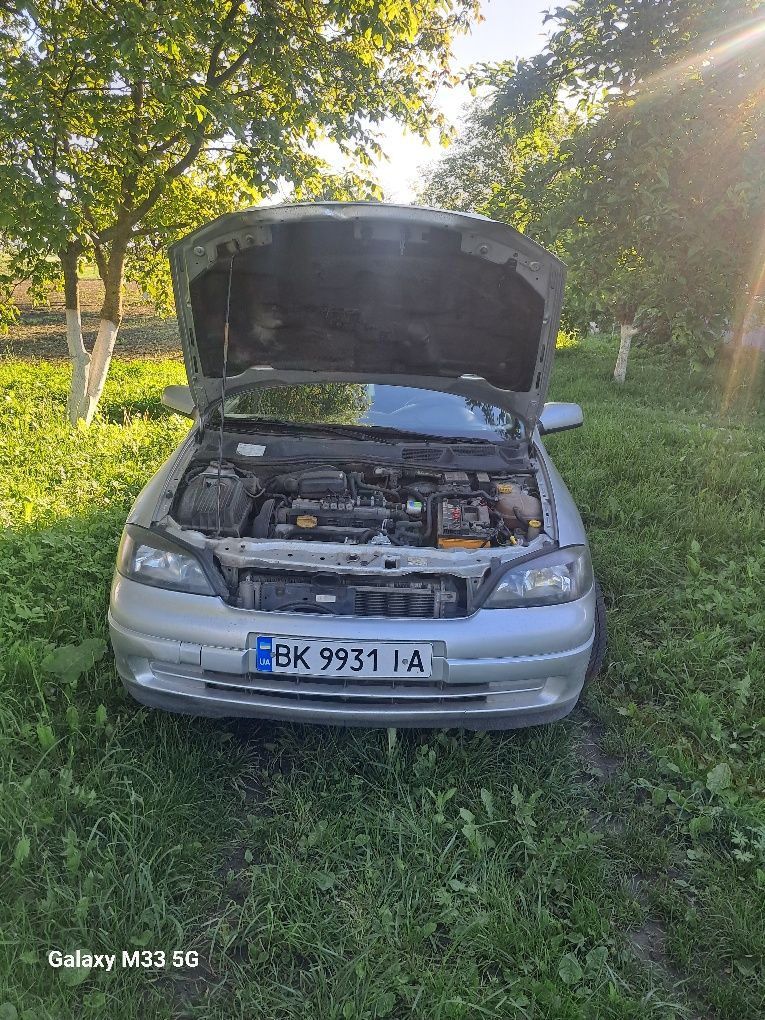 Продам опель астра дж