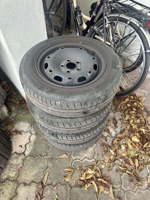 Opony zimowe oraz letnie r14 wraz z kołami 5x100 fabia debica