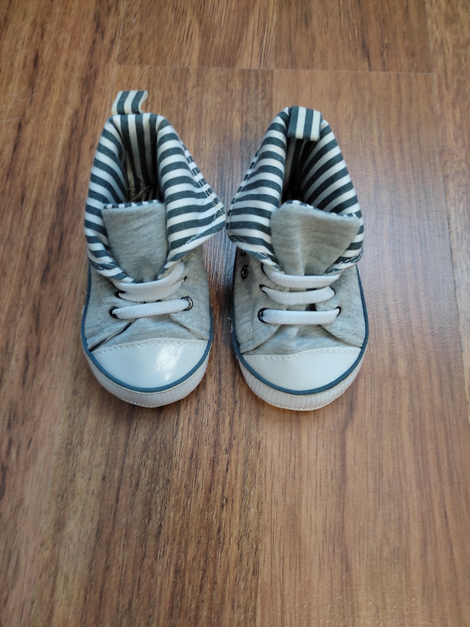 Пінетки. Взуття для новонароджених