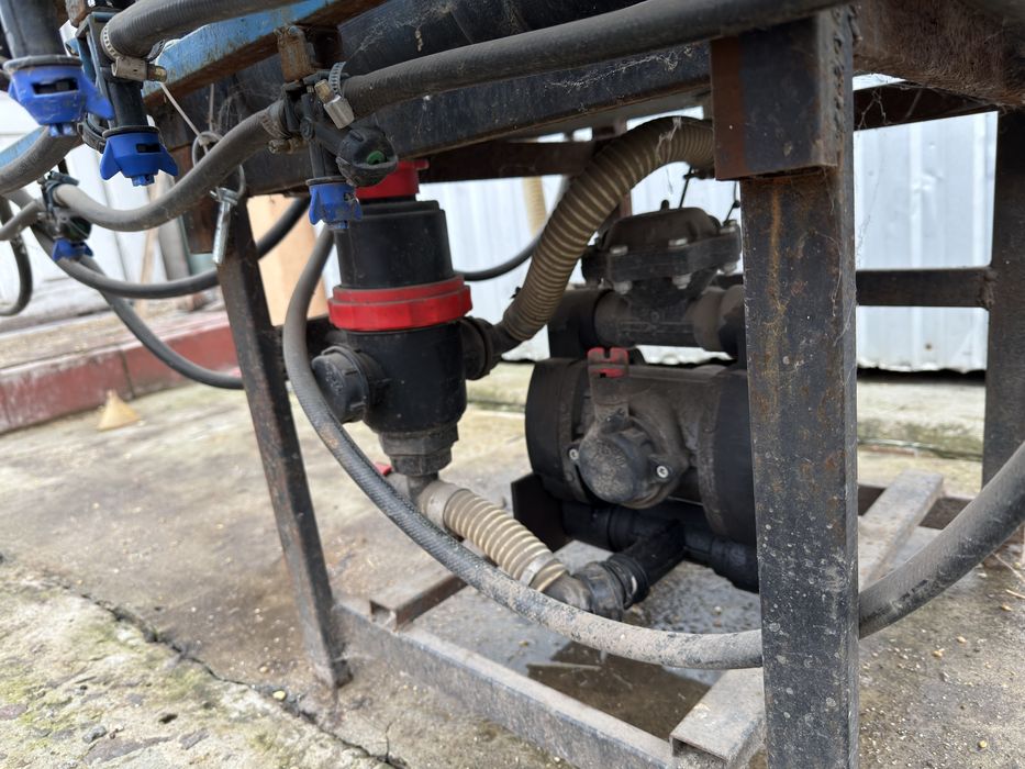 Обприскувач до мінітрактора