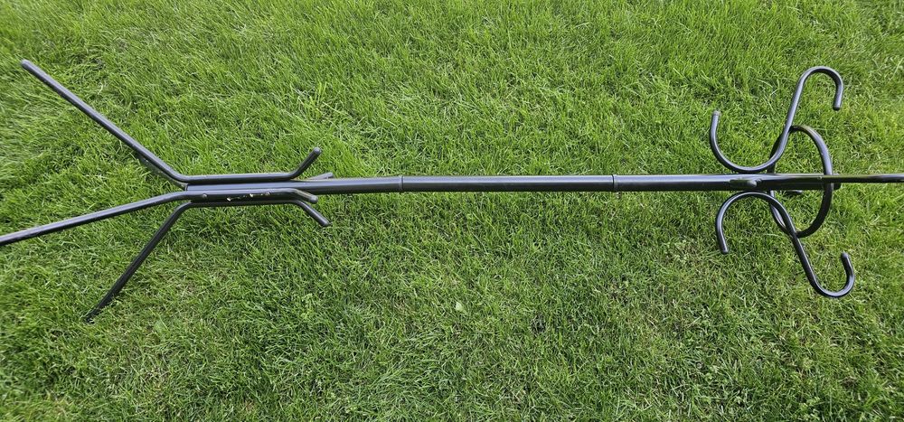 Wieszak czarny wolnostojący