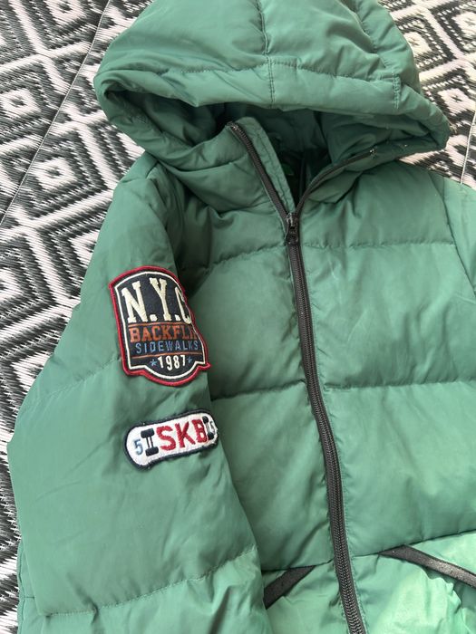 Puchowa zimowa kurtka benetton zielona 128 134
