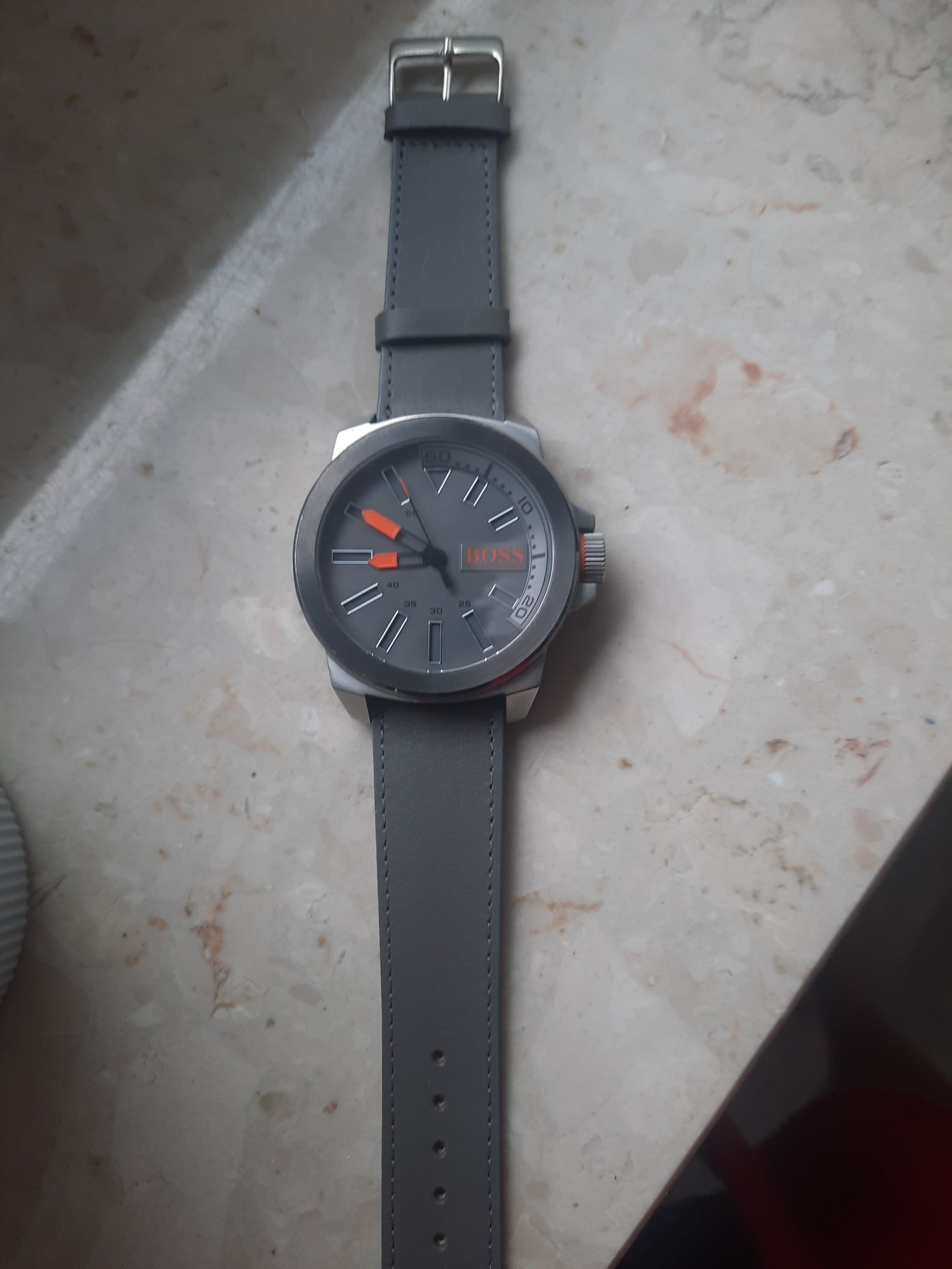 Fajny Zegarek Hugo  Boss unisex nowa bateria listopad 2024