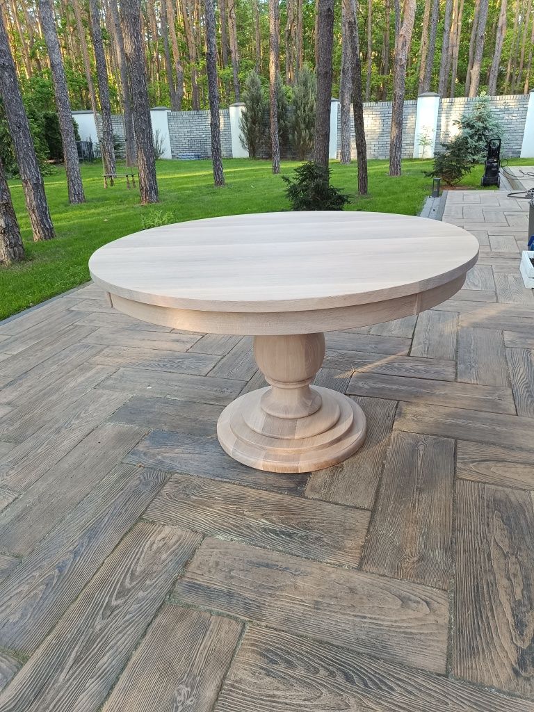 Okrągły stół dębowy model Tulipan lity dąb