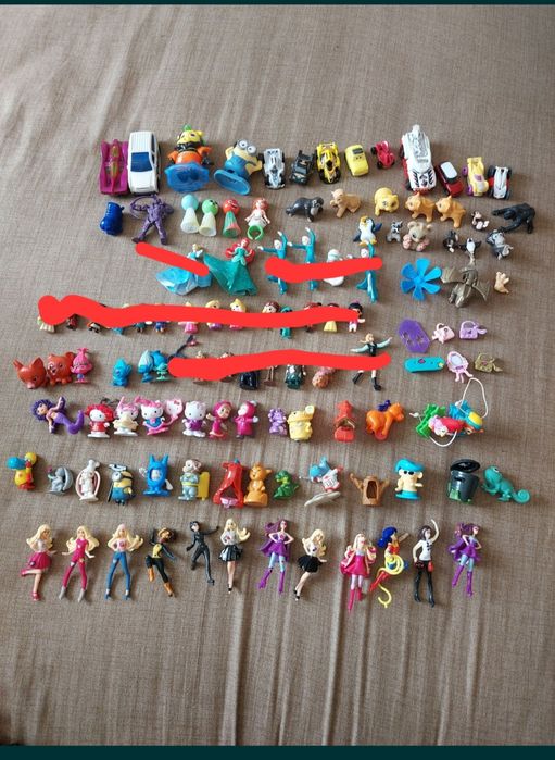 Киндер игрушки .