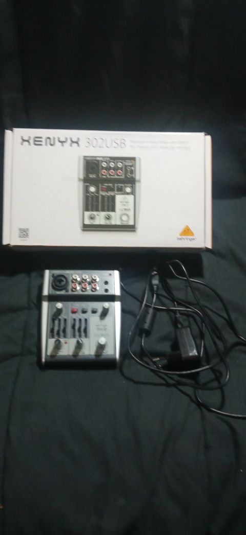 Mixer XENYX 302 USB behringer