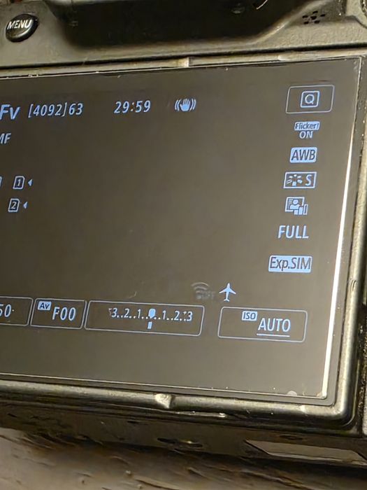 Vendo Canon R6 a funcionar na perfeição