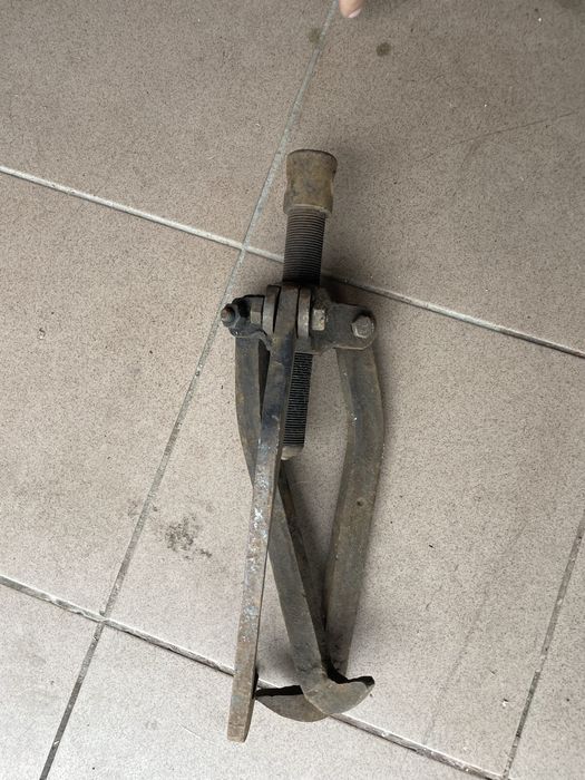 Ściągacz do kół pasowych lożysk