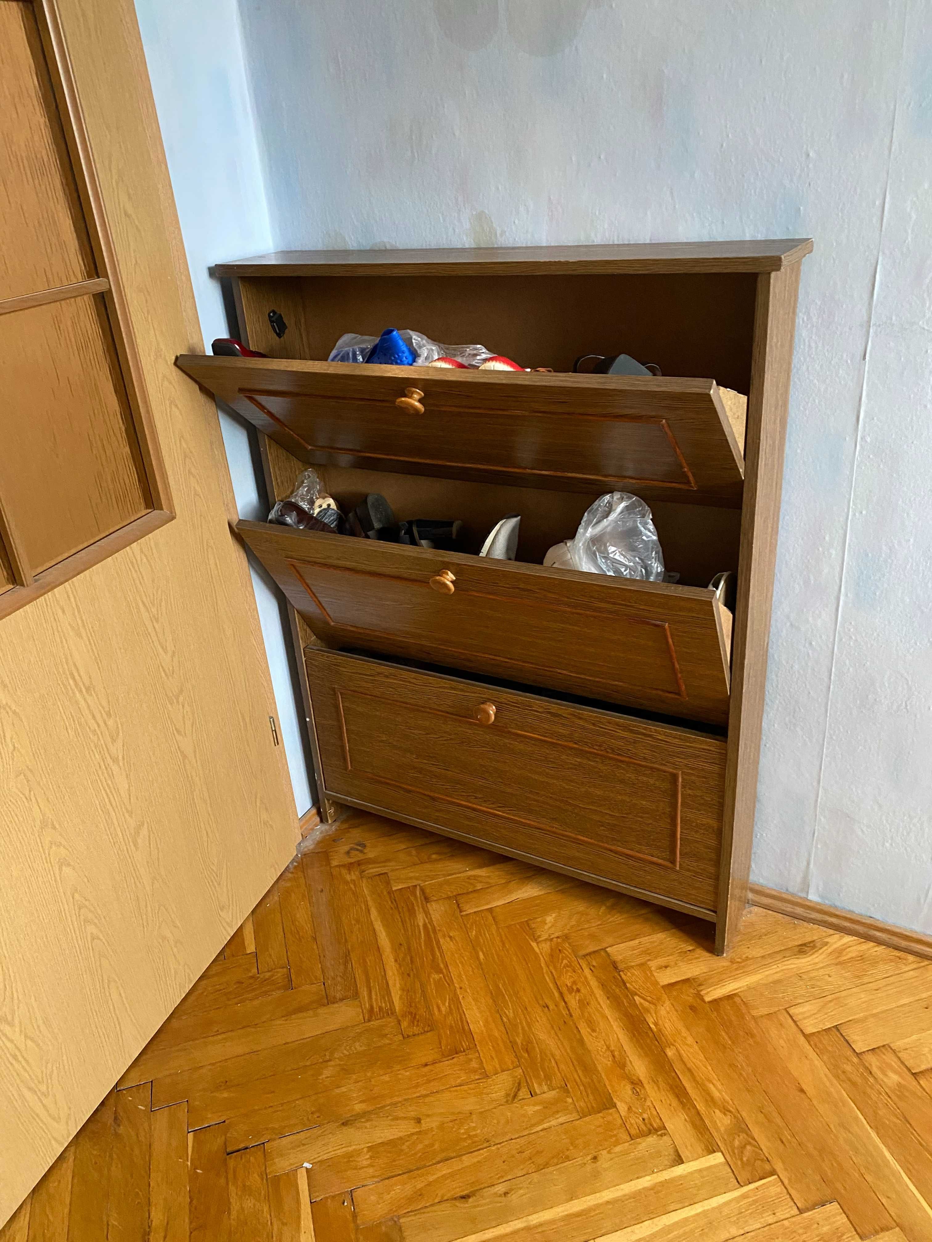 wąska szafka na buty