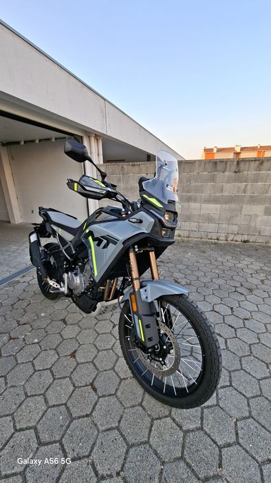 CF Moto 450 MT 2025